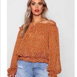NWT Off the shoulder blouse